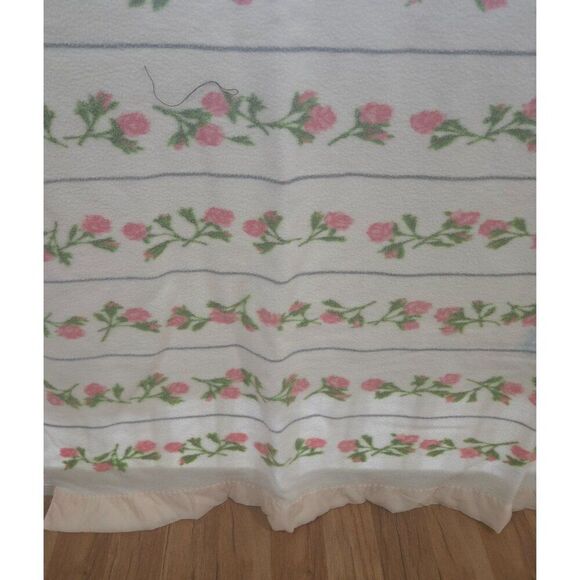 Vintage 80s White Pink Roses Floral Blanket Satin Edge Double Full Size - Picture 1 of 5